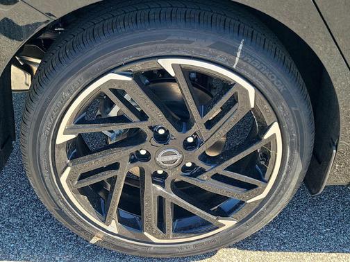 Super Black 2026 Nissan Sentra SR