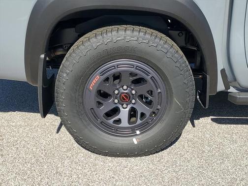 2025 Nissan Frontier PRO-X