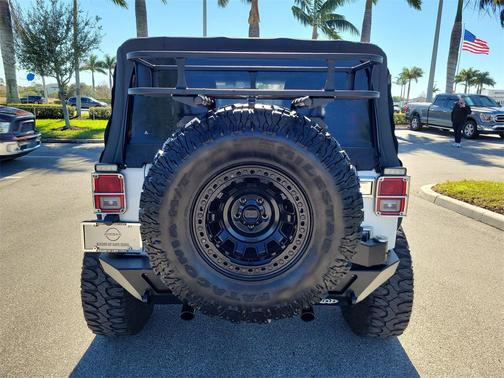 2013 Jeep Wrangler Sahara