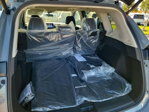 Boulder Gray Pearl 2026 Nissan Rogue SV