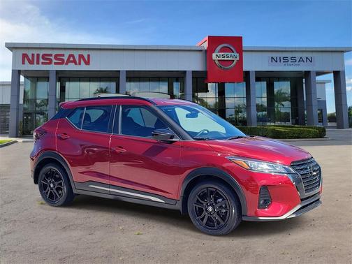 2021 Nissan Kicks SR