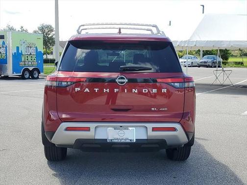 2023 Nissan Pathfinder SL 4WD