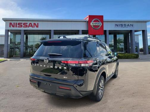 2024 Nissan Pathfinder SV FWD