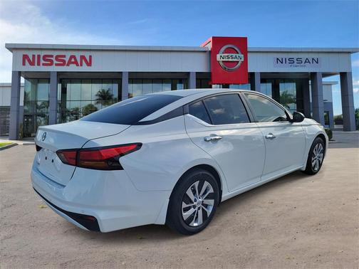 2024 Nissan Altima S FWD