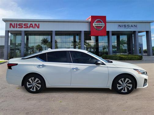 2024 Nissan Altima S FWD