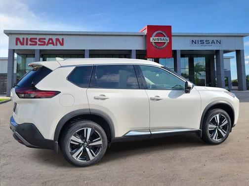 2022 Nissan Rogue SL
