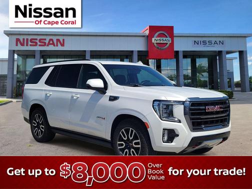White Frost Tricoat 2023 GMC Yukon 4WD AT4