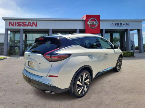 Pearl White Tricoat 2023 Nissan Murano SL FWD