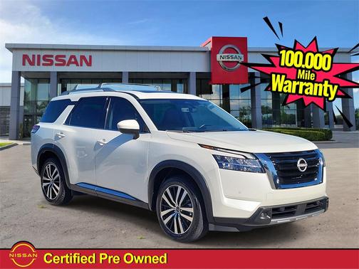 2023 Nissan Pathfinder Platinum FWD