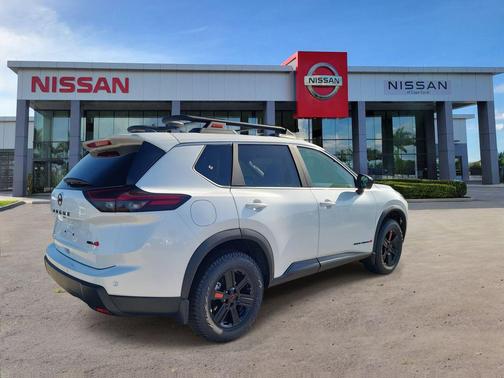 2026 Nissan Rogue Rock Creek