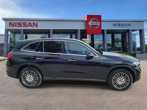 2024 Mercedes-Benz GLC 300 4MATIC