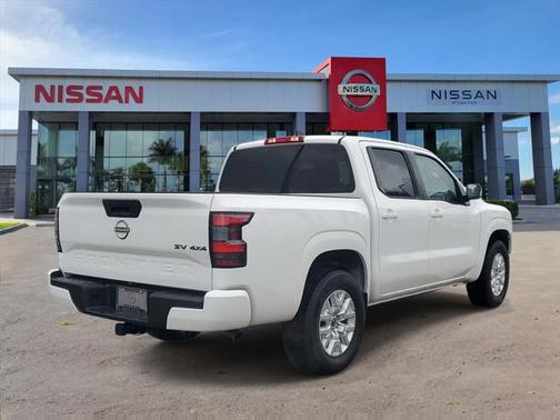 2023 Nissan Frontier SV
