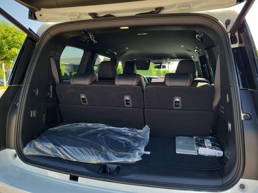 Aspen White Tricoat 2026 Nissan Armada SL