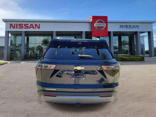 Mosaic Black Metallic 2025 Chevrolet Equinox 1LT