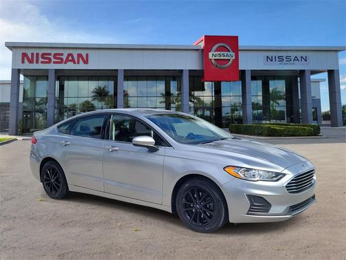 2020 Ford Fusion SE