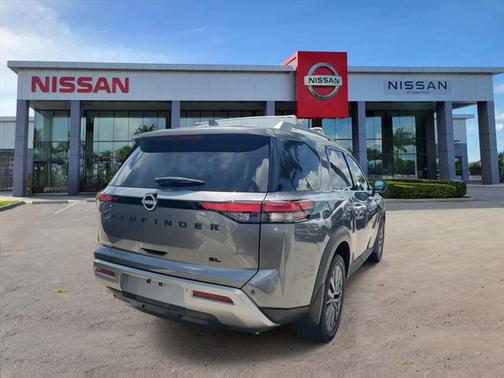 2024 Nissan Pathfinder SL FWD