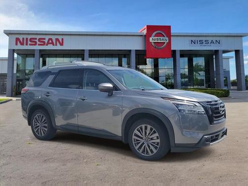 2024 Nissan Pathfinder SL FWD