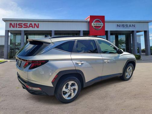 Shimmering Silver 2024 Hyundai TUCSON SEL