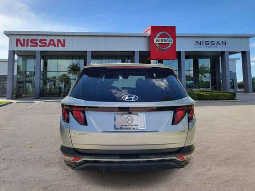 Shimmering Silver 2024 Hyundai TUCSON SEL