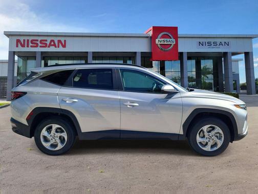 Shimmering Silver 2024 Hyundai TUCSON SEL