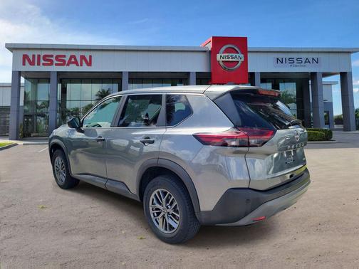 Gun Metallic 2023 Nissan Rogue S