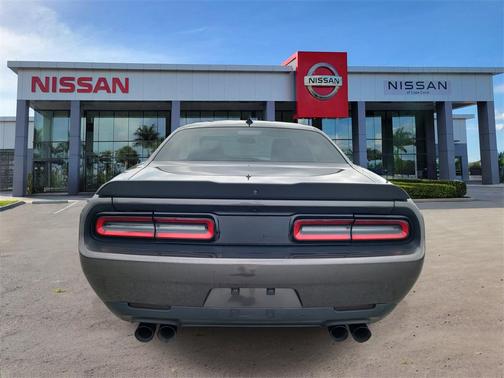 2016 Dodge Challenger R/T Scat Pack