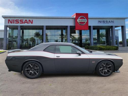 2016 Dodge Challenger R/T Scat Pack