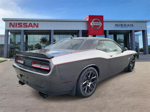 2016 Dodge Challenger R/T Scat Pack