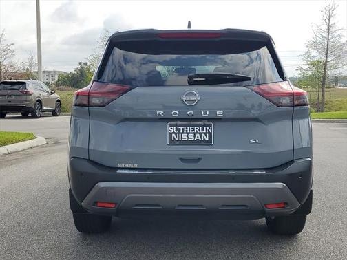 2022 Nissan Rogue SL