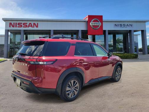 Scarlet Ember Tintcoat 2022 Nissan Pathfinder SV 4WD
