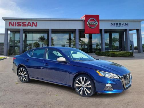 2020 Nissan Altima SR FWD