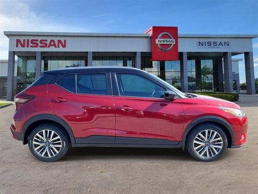 2023 Nissan Kicks SV