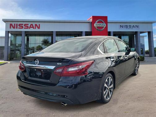 2017 Nissan Altima 2.5 SR