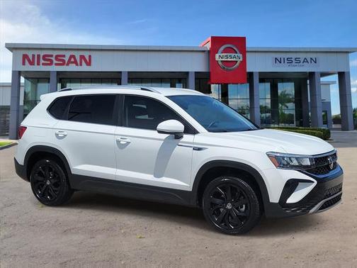 2023 Volkswagen Taos 1.5T SE