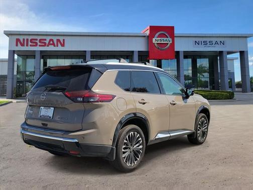 2025 Nissan Rogue Platinum