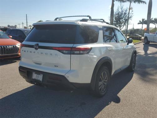 2022 Nissan Pathfinder SV 2WD