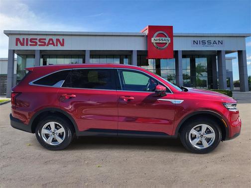 2023 Kia Sorento LX