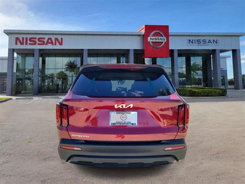 2023 Kia Sorento LX