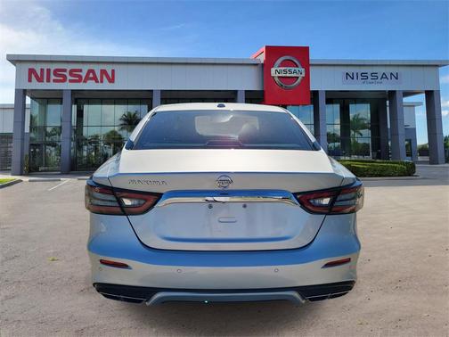 2021 Nissan Maxima 3.5 SV