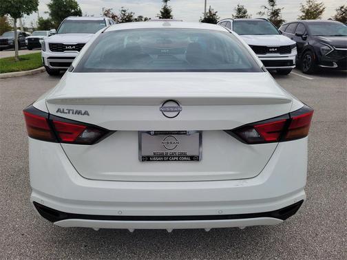 2025 Nissan Altima S FWD