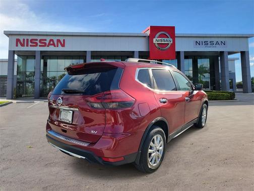 2018 Nissan Rogue SV