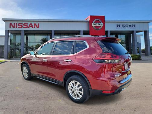 2018 Nissan Rogue SV