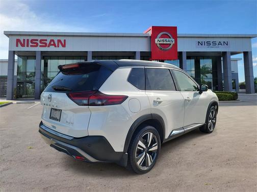 2023 Nissan Rogue SL