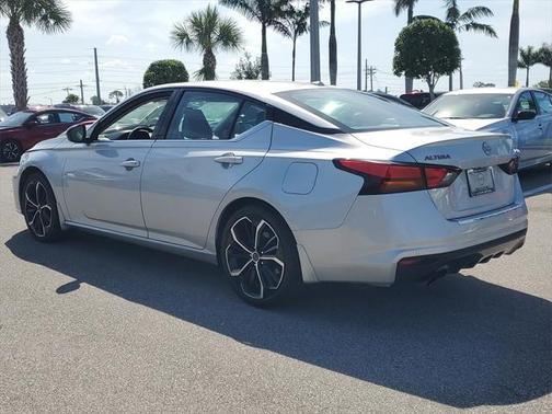 2023 Nissan Altima SR FWD