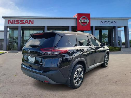 2022 Nissan Rogue SV