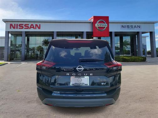 2022 Nissan Rogue SV