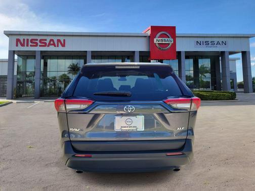 Magnetic Gray Metallic 2024 Toyota RAV4 XLE