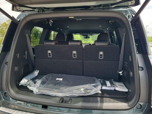 Alpine Metallic 2026 Nissan Armada SL