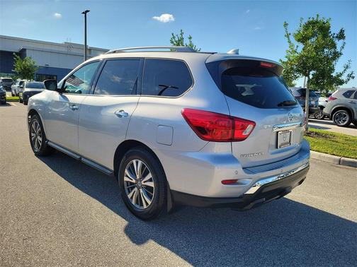 2020 Nissan Pathfinder SV 2WD
