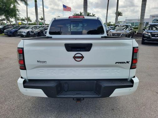 Glacier White 2023 Nissan Frontier PRO-X
